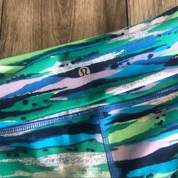 Lululemon Boogie Short - Picture 7 of 7